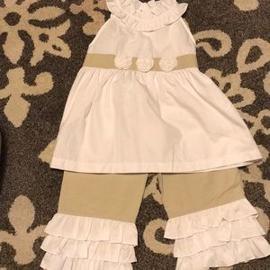 Banana Split 2 piece linen capris.